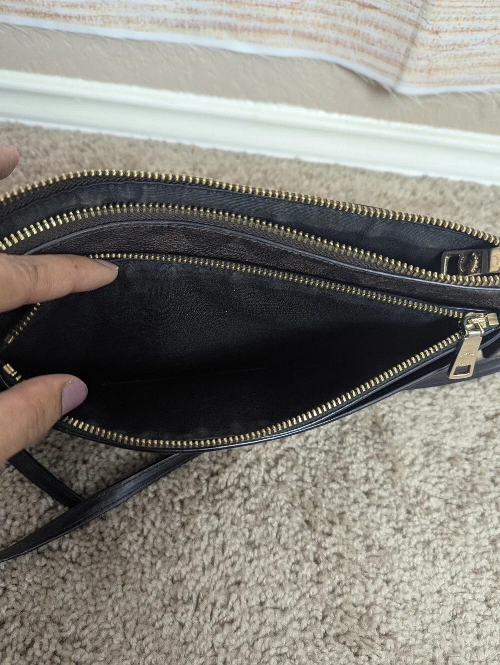 COACH Signature Leather Crossbody Bag Brown Black Canvas Print Zip Pocket Purse
